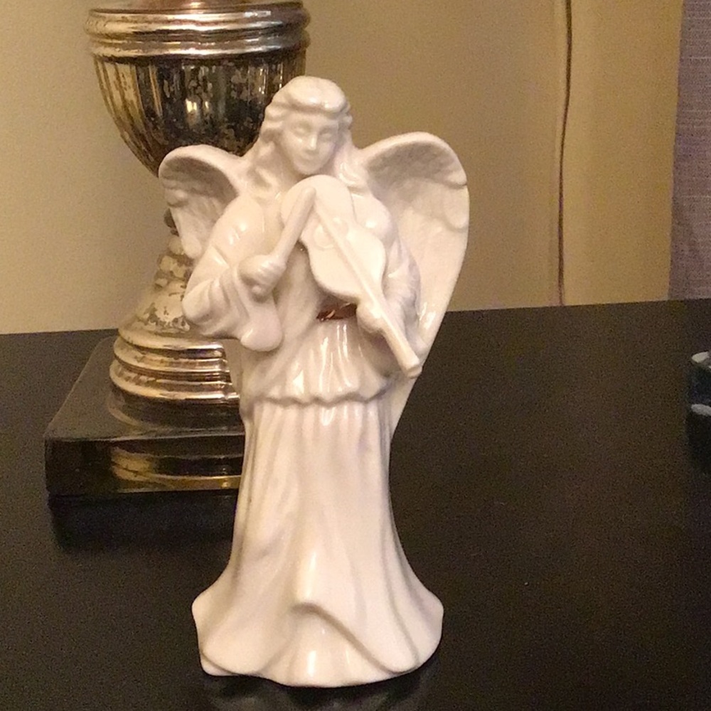 Lenox angel